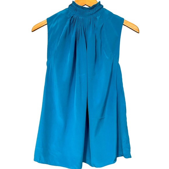 Tibi Arielle 100% silk sleeveless top. - Picture 5 of 13